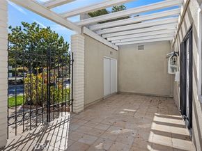 2005 Via Mariposa B, Laguna Woods CA 92637