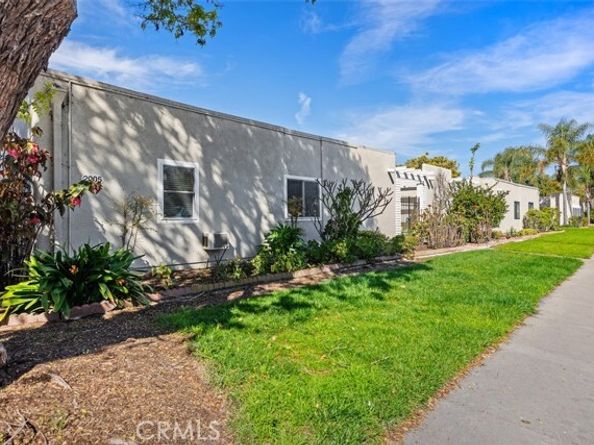 2005 Via Mariposa B, Laguna Woods CA 92637
