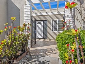 2005 Via Mariposa B, Laguna Woods CA 92637