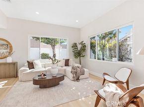 5 Chatri Circle, Lake Forest (el Toro) CA 92610