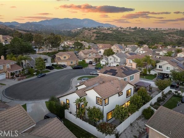 5 Chatri Circle, Lake Forest (el Toro) CA 92610