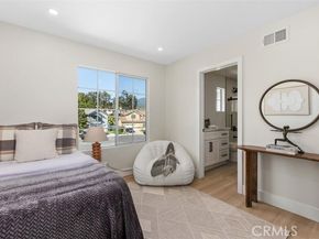 5 Chatri Circle, Lake Forest (el Toro) CA 92610