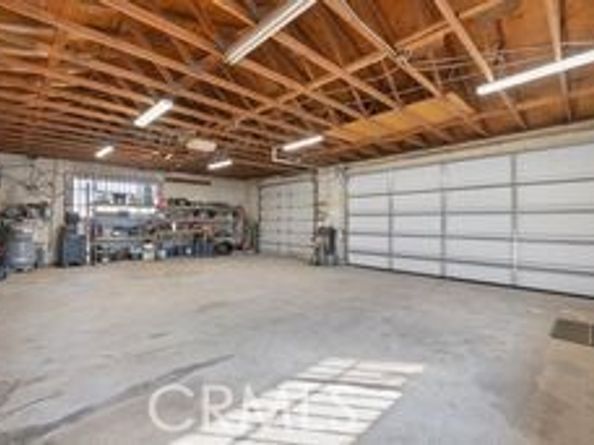 9816 Burnet, North Hills (los Angeles) CA 91343