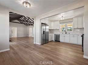 9816 Burnet, North Hills (los Angeles) CA 91343