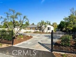 9816 Burnet, North Hills (los Angeles) CA 91343