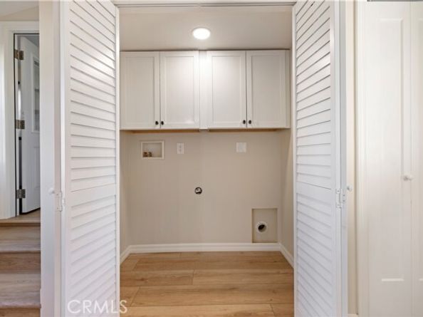 9816 Burnet, North Hills (los Angeles) CA 91343