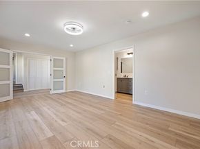 9816 Burnet, North Hills (los Angeles) CA 91343