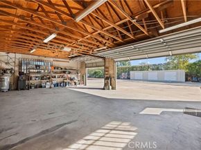 9816 Burnet, North Hills (los Angeles) CA 91343