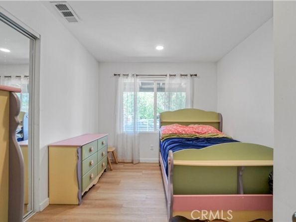 14320 Osborne Street, Panorama City (los Angeles) CA 91402