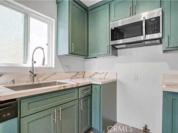 14320 Osborne Street, Panorama City (los Angeles) CA 91402