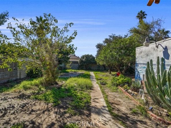 10007 Haddon, Pacoima (los Angeles) CA 91331