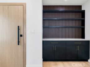 6156 Colbath, Los Angeles CA 91401