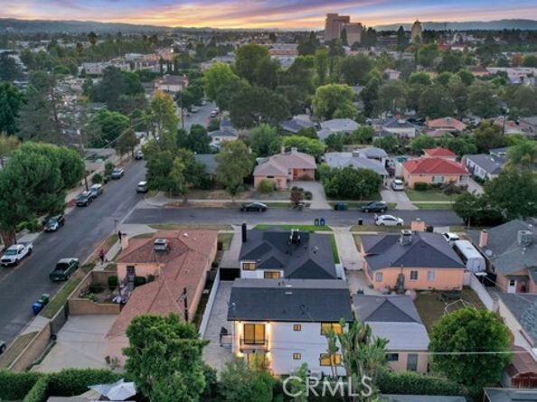 6156 Colbath, Los Angeles CA 91401