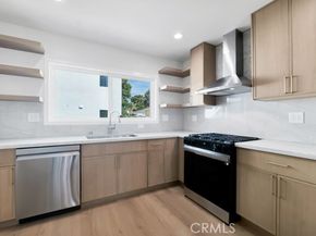 6156 Colbath, Los Angeles CA 91401