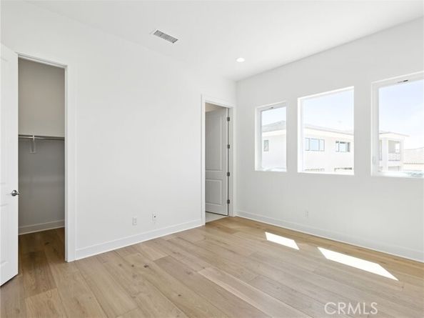 11925 Red Hawk Lane, Porter Ranch (los Angeles) CA 91326