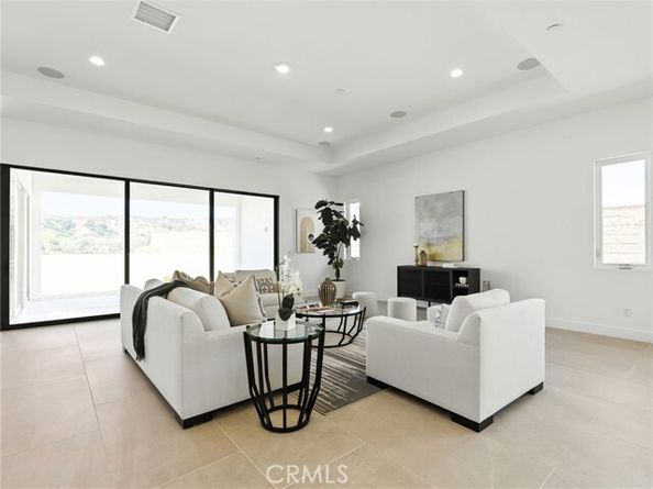 11925 Red Hawk Lane, Porter Ranch (los Angeles) CA 91326