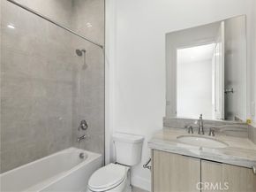 11925 Red Hawk Lane, Porter Ranch (los Angeles) CA 91326