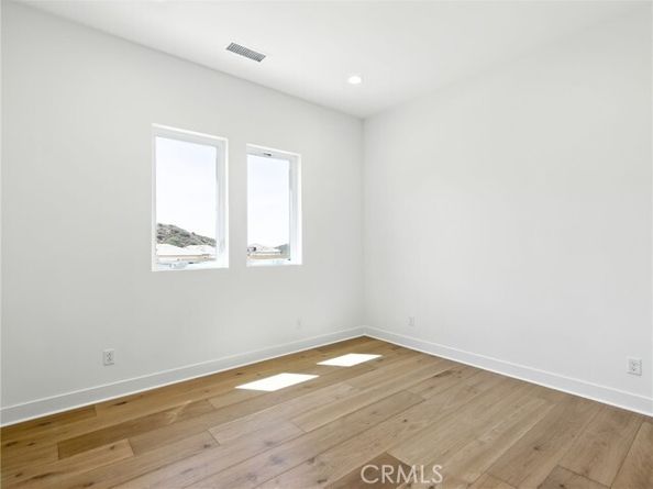 11925 Red Hawk Lane, Porter Ranch (los Angeles) CA 91326