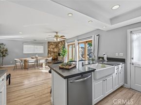 23010 Hartland, West Hills (los Angeles) CA 91307