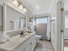 23010 Hartland, West Hills (los Angeles) CA 91307