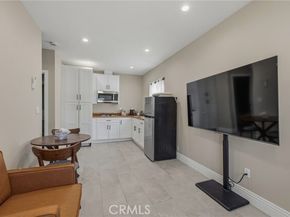 23010 Hartland, West Hills (los Angeles) CA 91307