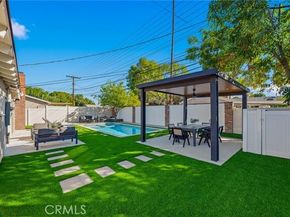 23010 Hartland, West Hills (los Angeles) CA 91307