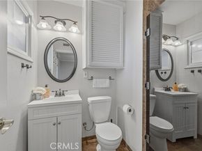 23010 Hartland, West Hills (los Angeles) CA 91307