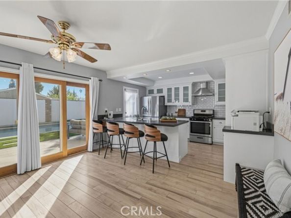 23010 Hartland, West Hills (los Angeles) CA 91307