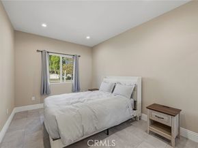 23010 Hartland, West Hills (los Angeles) CA 91307