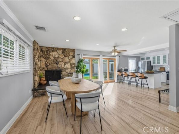 23010 Hartland, West Hills (los Angeles) CA 91307