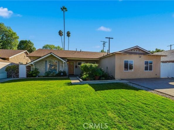 23010 Hartland, West Hills (los Angeles) CA 91307
