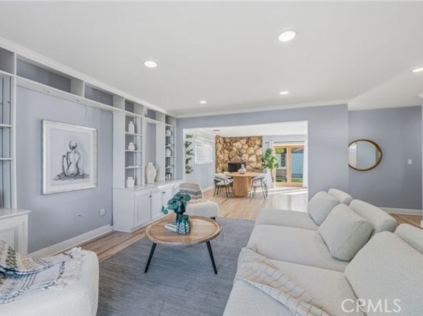 23010 Hartland, West Hills (los Angeles) CA 91307