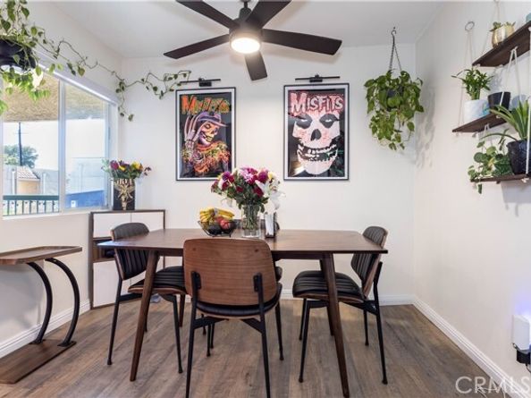 18307 Burbank, Tarzana (los Angeles) CA 91356