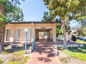 18307 Burbank, Tarzana (los Angeles) CA 91356