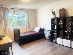 13801 Oxnard 206, Los Angeles CA 91401