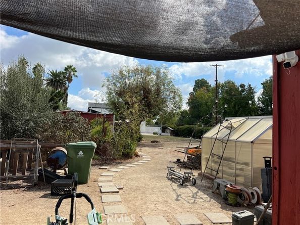8502 Newcastle, Northridge (los Angeles) CA 91325