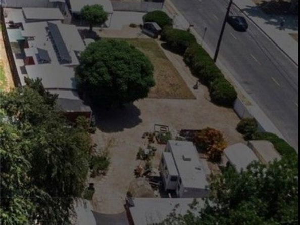 8502 Newcastle, Northridge (los Angeles) CA 91325