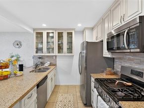 7924 Woodman Avenue 77, Panorama City (los Angeles) CA 91402