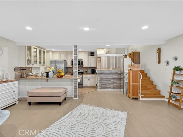 7924 Woodman Avenue 77, Panorama City (los Angeles) CA 91402