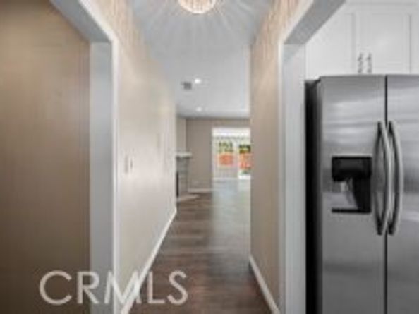 7736 Bellaire Avenue, North Hollywood (los Angeles) CA 91605