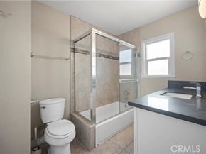 7736 Bellaire Avenue, North Hollywood (los Angeles) CA 91605