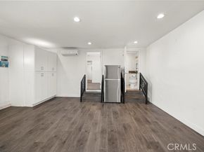 7736 Bellaire Avenue, North Hollywood (los Angeles) CA 91605