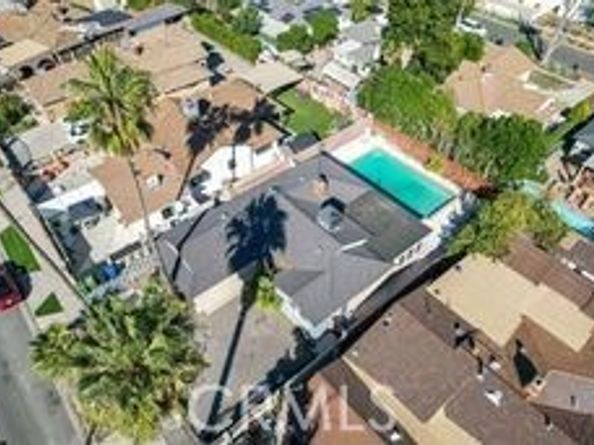 7736 Bellaire Avenue, North Hollywood (los Angeles) CA 91605