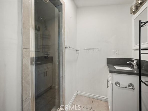 7736 Bellaire Avenue, North Hollywood (los Angeles) CA 91605