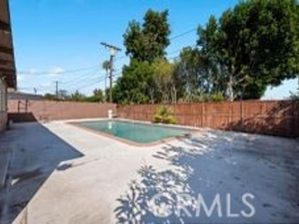 7736 Bellaire Avenue, North Hollywood (los Angeles) CA 91605