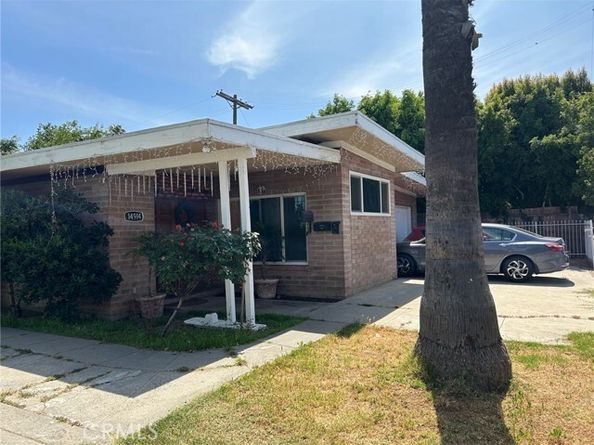14914 Sylvan Street, Van Nuys (los Angeles) CA 91411