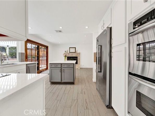 8373 Denise Lane, West Hills (los Angeles) CA 91304