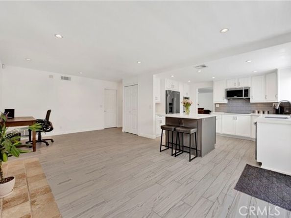 8373 Denise Lane, West Hills (los Angeles) CA 91304