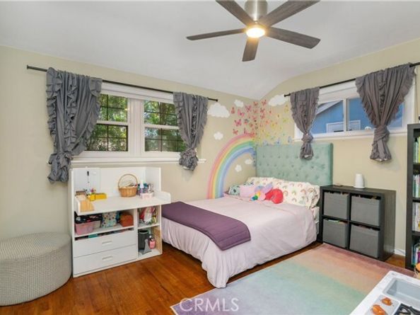 15017 Archwood Street, Van Nuys (los Angeles) CA 91405
