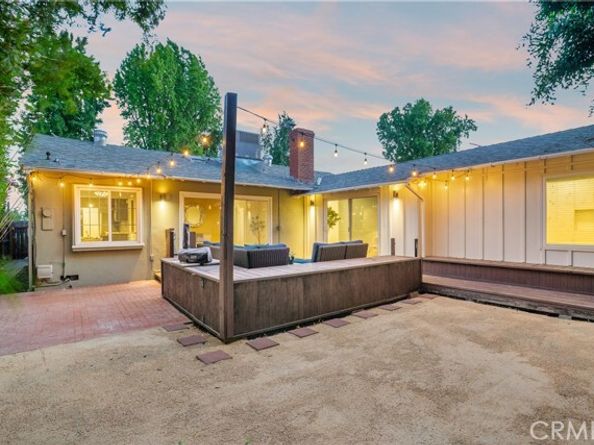 15017 Archwood Street, Van Nuys (los Angeles) CA 91405